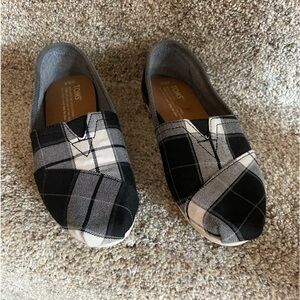 Tom’s Buffalo Print Slip-On Size Women 5 1/2